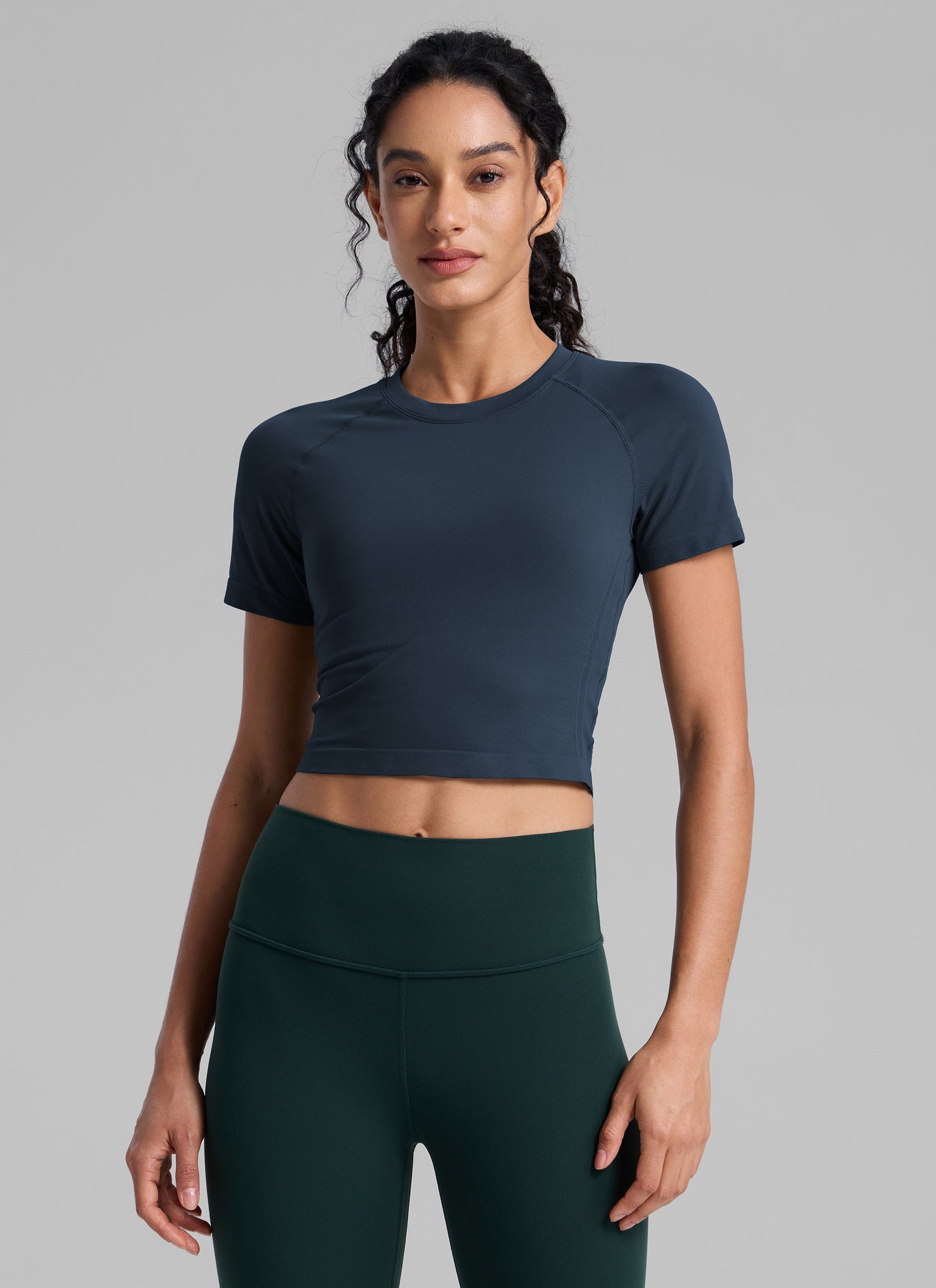 Seamless Crew Neck Cropped Short Sleeve
