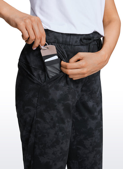 Stretch Cropped Pocket Pant 23''