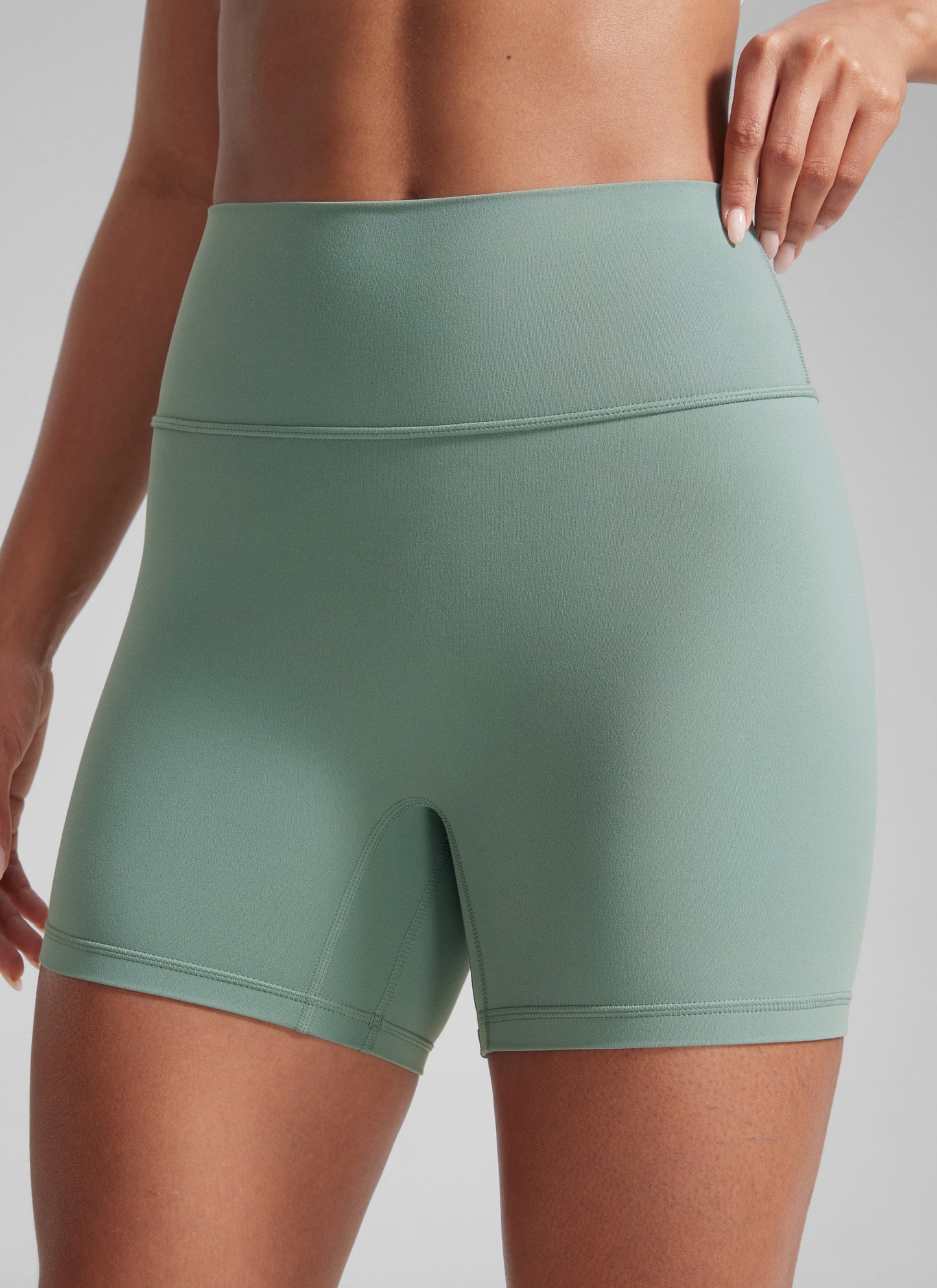 Secretsculpt™ No Front Seam Short 4''