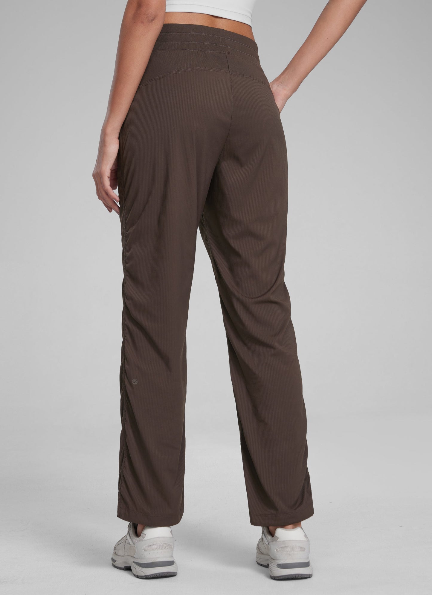 Lightweight Straight Leg Workout Pocket Pant 28"