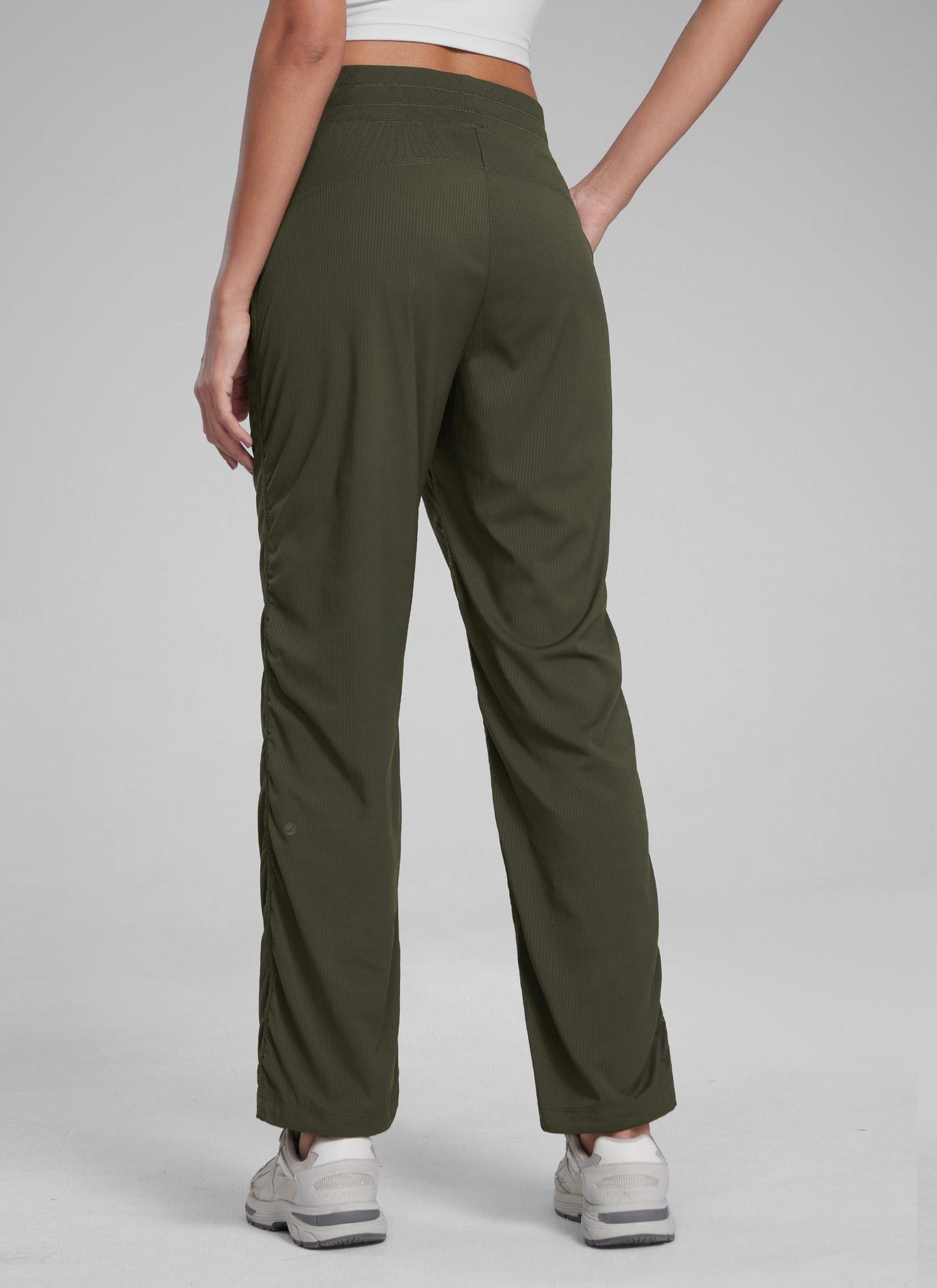 Lightweight Straight Leg Workout Pocket Pant 28"